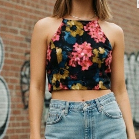 Abercrombie & Fitch Tops - Pre-owAbercrombie & Fitch Floral Halter Crop Top in Black, Coral, Mustard & Navy